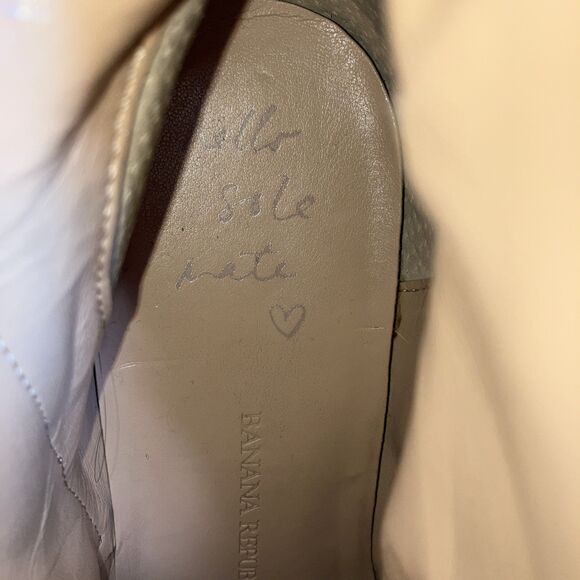 Banana Republic Bootie Boots Faux Suede Womens 7.5 M Taupe Beige Zip Ankle Vegan - Picture 12 of 12